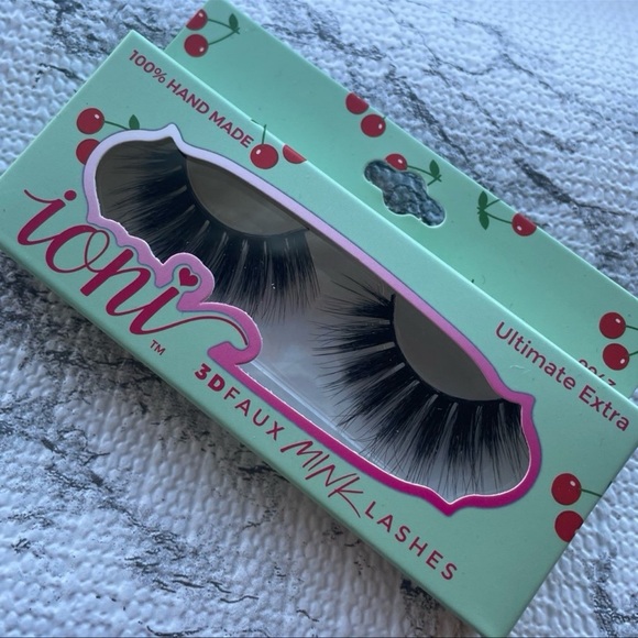 Ioni Lashes - Picture 1 of 1